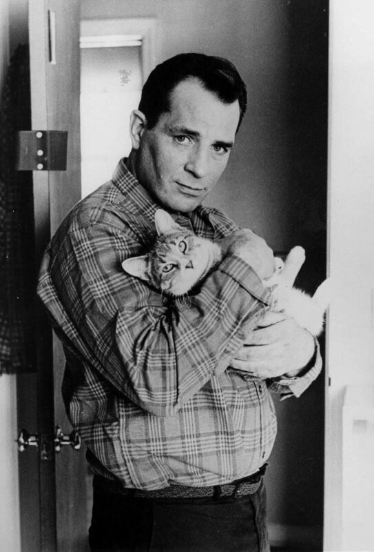 Ο Τζακ Κέρουακ με τον γάτο του / Jack Kerouac and his cat