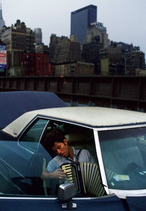 Tom Waits in New York City, mid-80's / Ο Τομ Γουέιτς στη Νέα Υόρκη στα χρόνια της δεκαετίας του 80